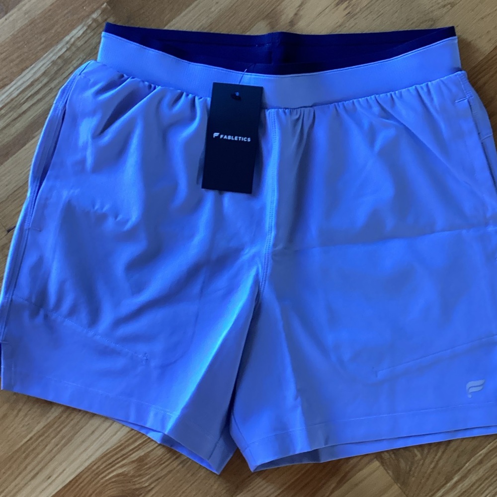 Fabletics Mens 5” Fundamental short size small